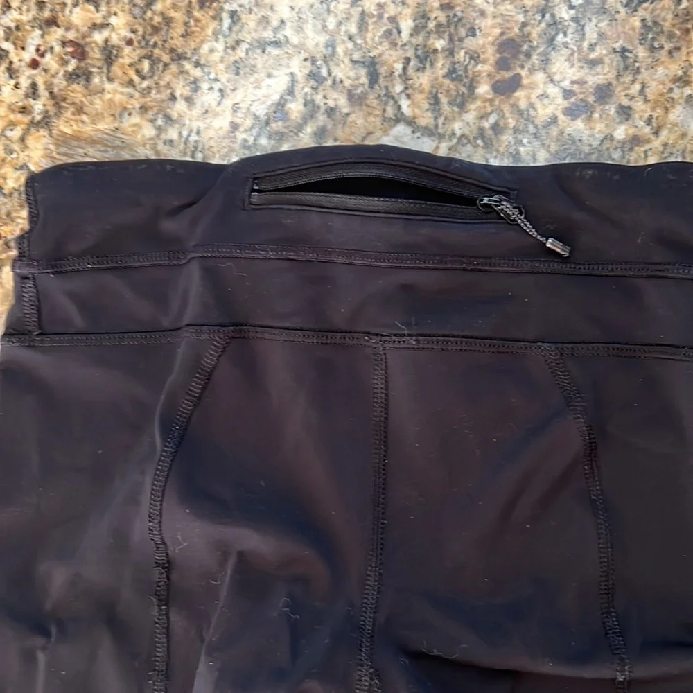 Lululemon Leggings | Back zip pocket | Size 2 | Black - Picture 5 of 5